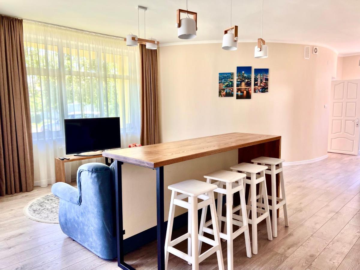 Авіа Appartement Oezjhorod Buitenkant foto