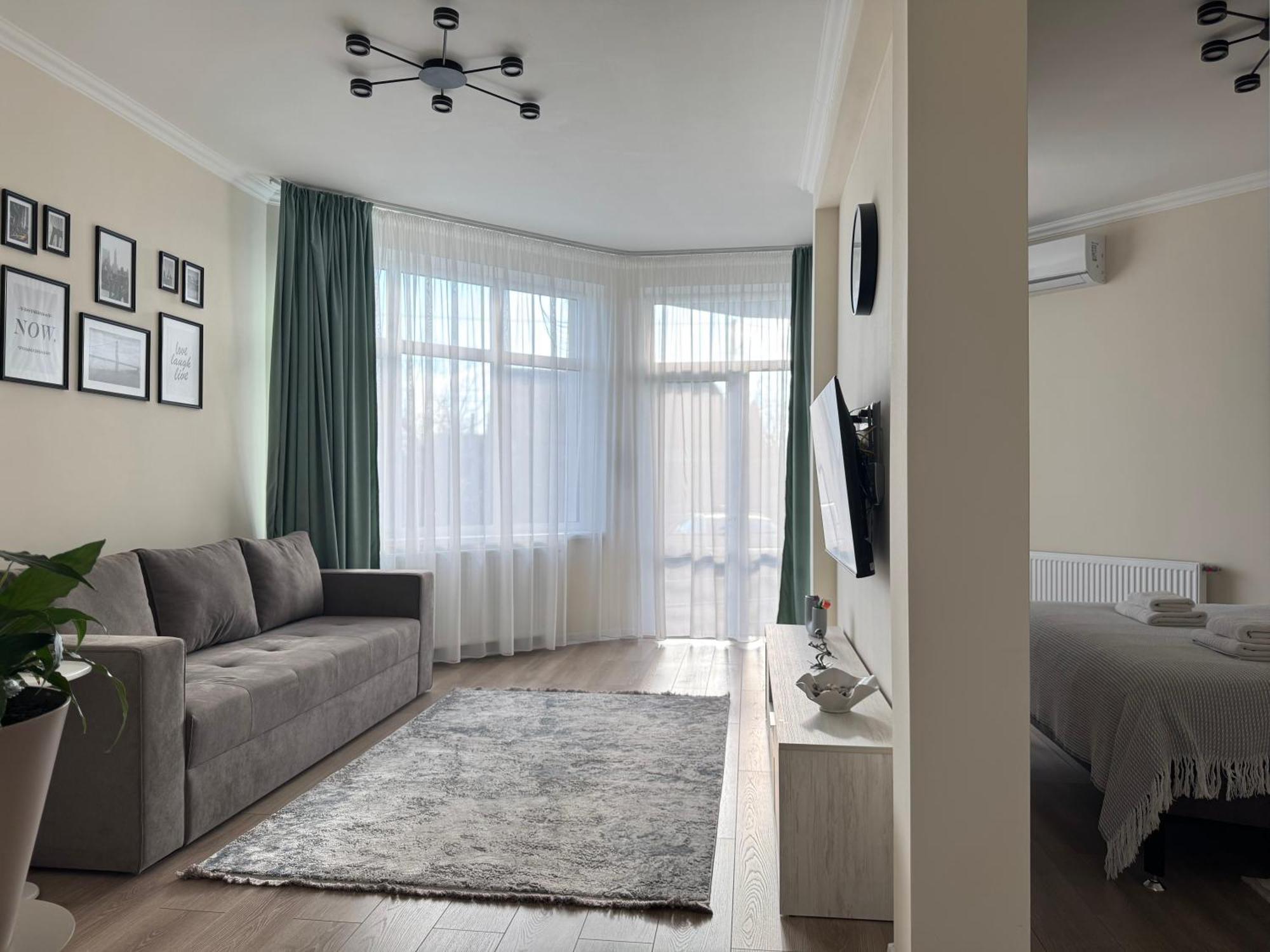 Авіа Appartement Oezjhorod Buitenkant foto