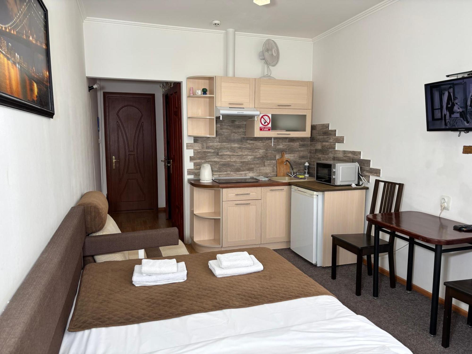 Авіа Appartement Oezjhorod Buitenkant foto