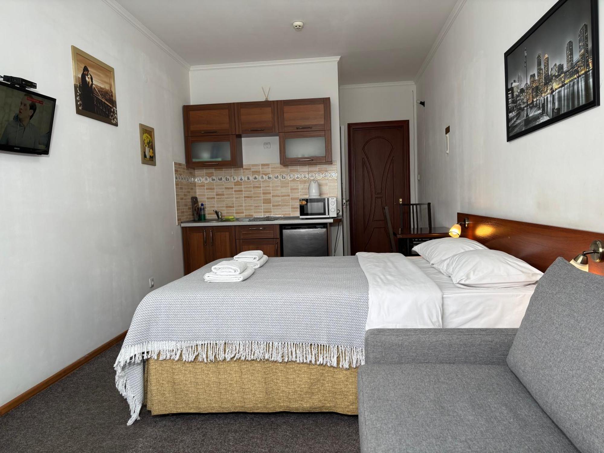 Авіа Appartement Oezjhorod Buitenkant foto