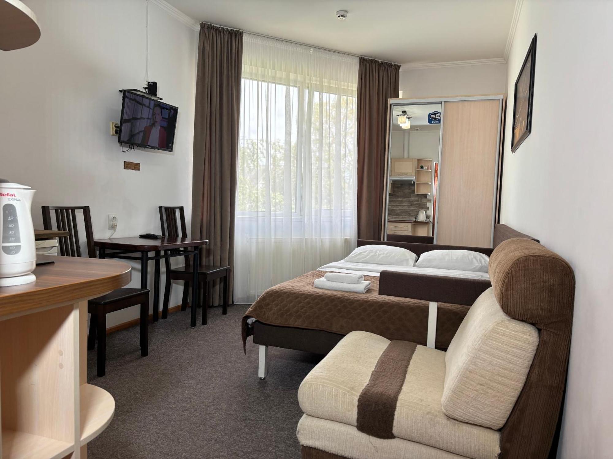 Авіа Appartement Oezjhorod Buitenkant foto