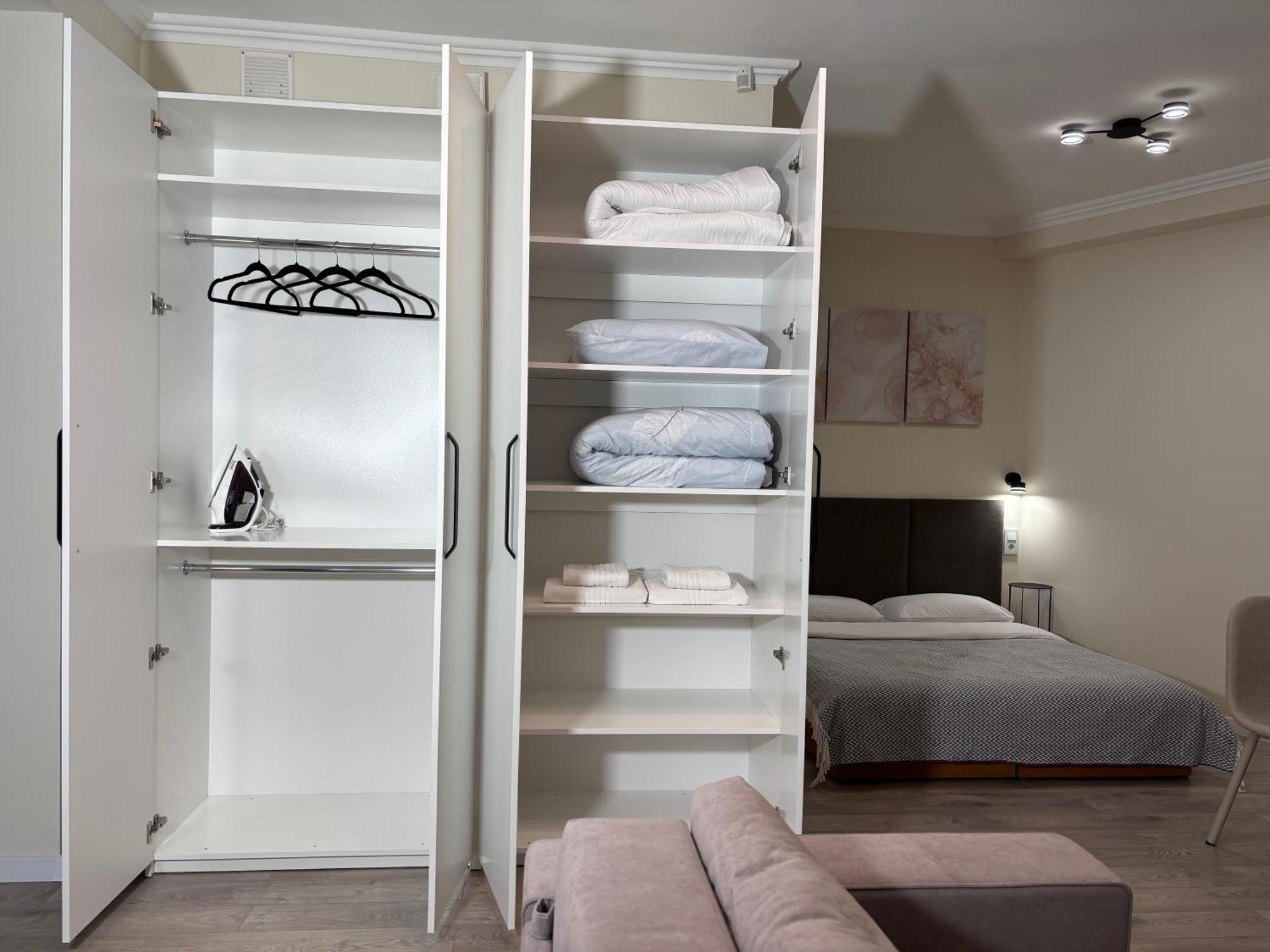 Авіа Appartement Oezjhorod Buitenkant foto