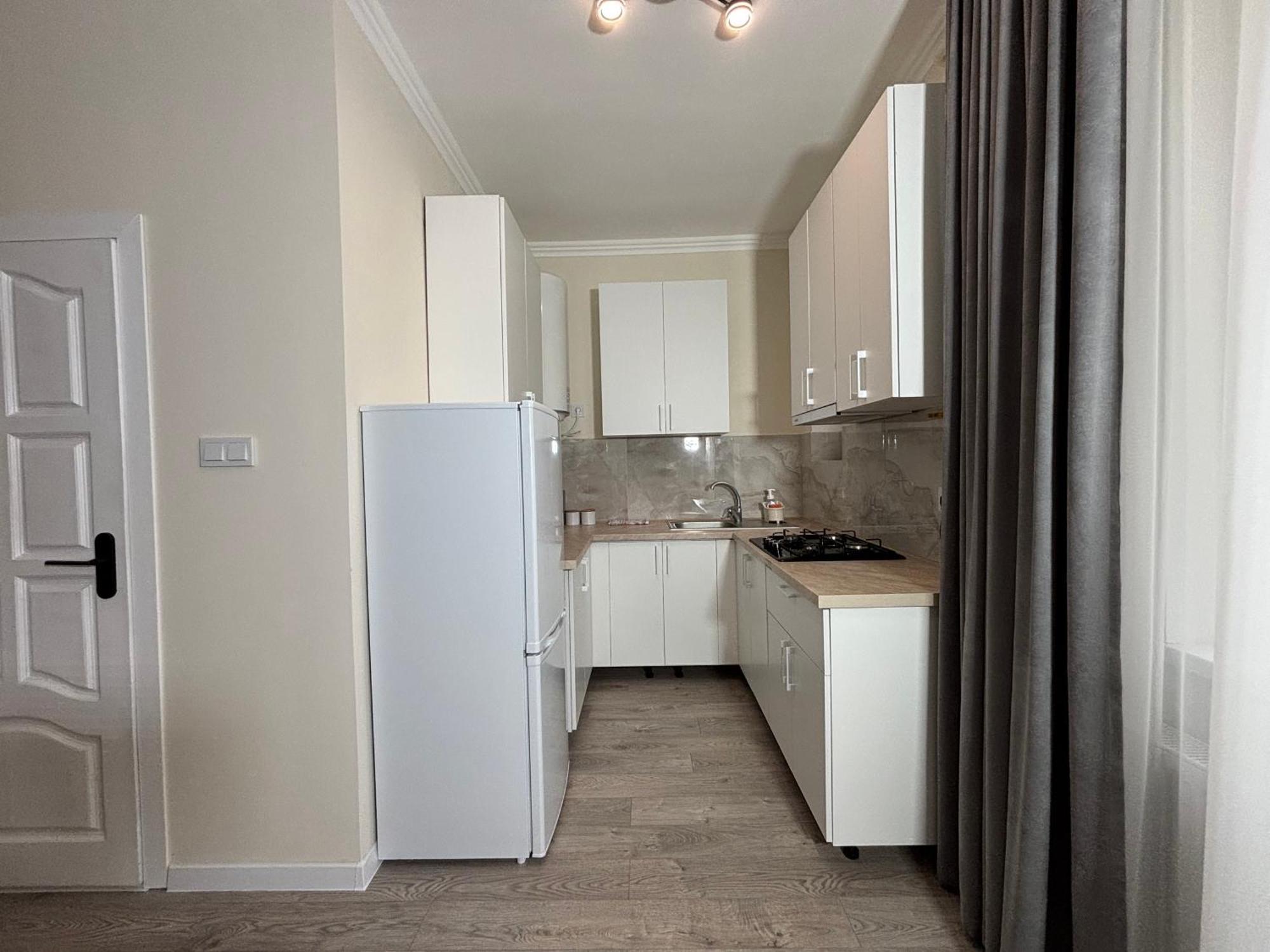Авіа Appartement Oezjhorod Buitenkant foto