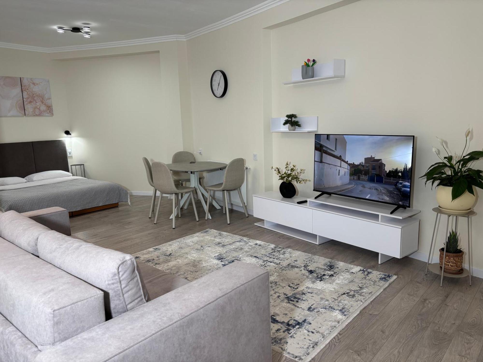 Авіа Appartement Oezjhorod Buitenkant foto