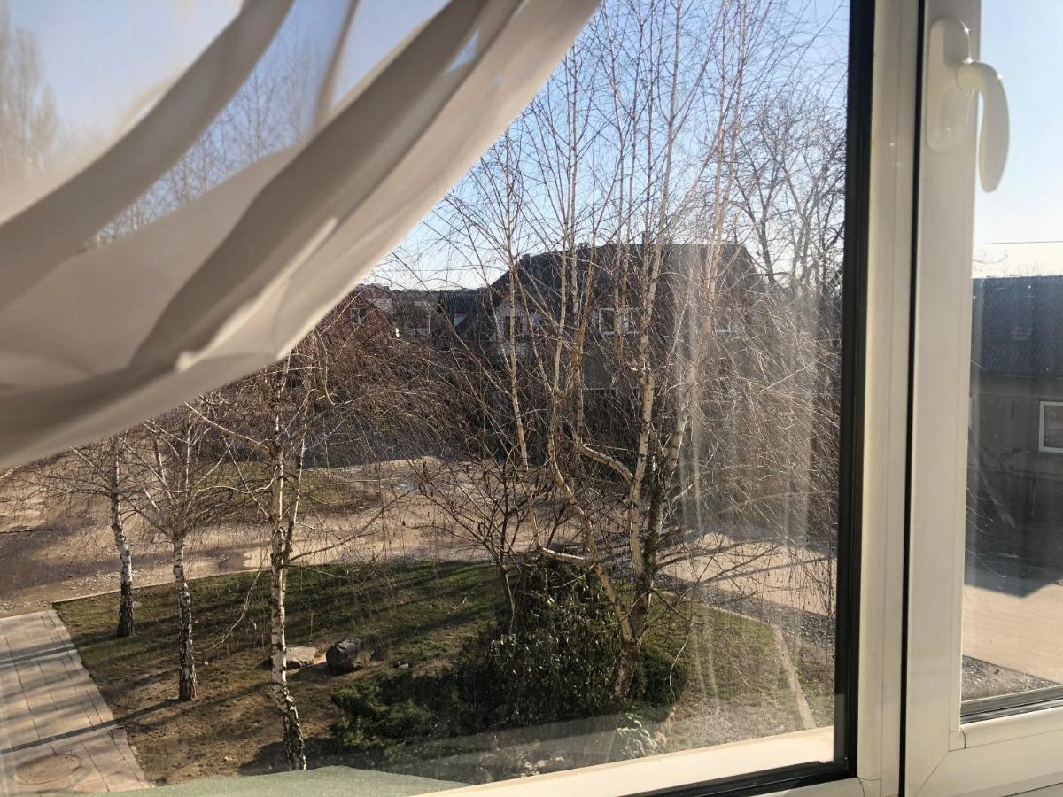 Авіа Appartement Oezjhorod Buitenkant foto