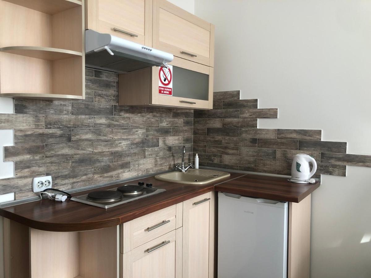 Авіа Appartement Oezjhorod Buitenkant foto